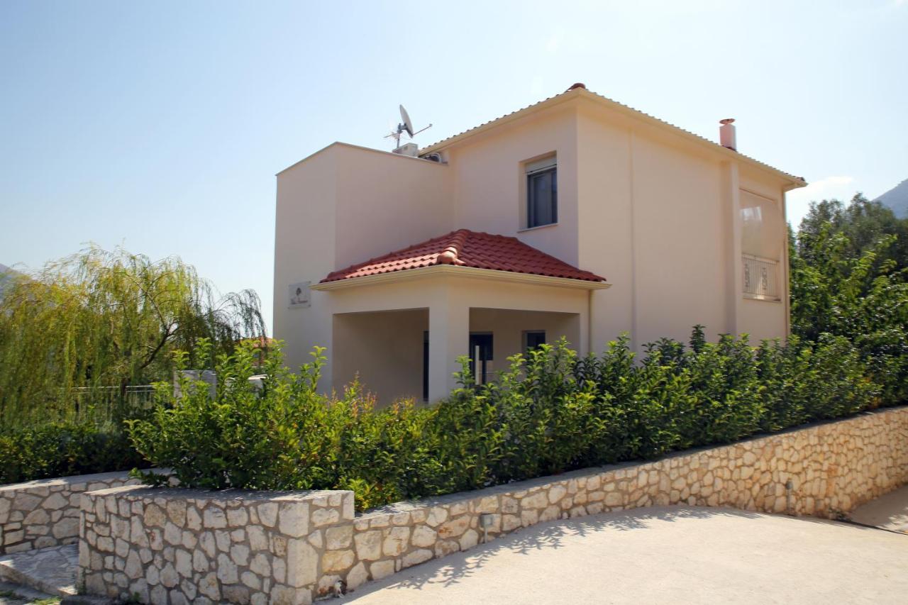 Amarianos Villas Agia Efimia Exterior photo