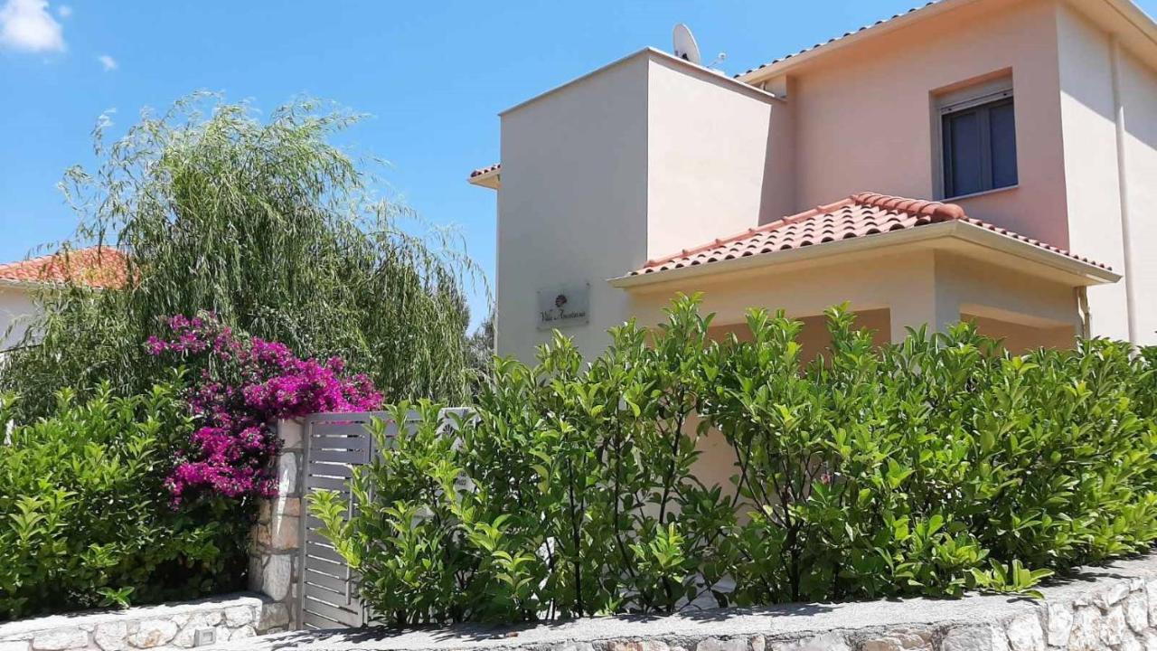 Amarianos Villas Agia Efimia Exterior photo